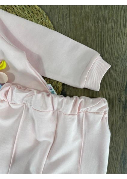 Papatya Figürlü Düğme Detaylı Kız Bebek Takım