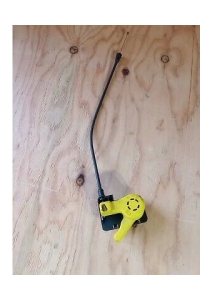 Ford Focus 2012 Kaput Açma Kolu (Oem NO:BM5116A770AC)