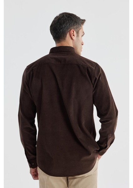 Kahve Comfort Fit Düğmeli Yaka Pamuklu Kadife Gömlek fırsatları