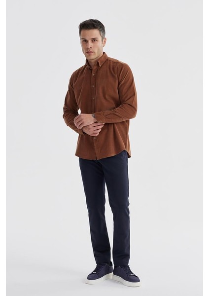 Taba Comfort Fit Düğmeli Yaka Pamuklu Kadife Gömlek