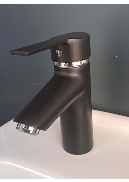 Platınum Serisi - Mix Lavabo Bataryası 40ø - Mat Siyah