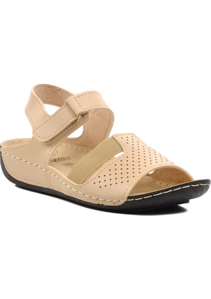 Bej Kadın Düz Sandalet