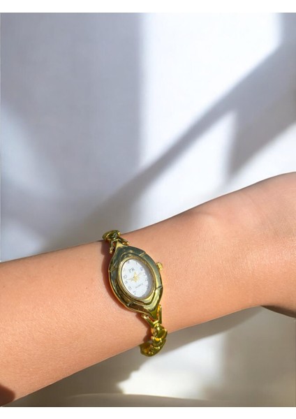Kadın Ince Kordonlu Vintage Metal Kasa Gold Kol Saat 1 modelleri