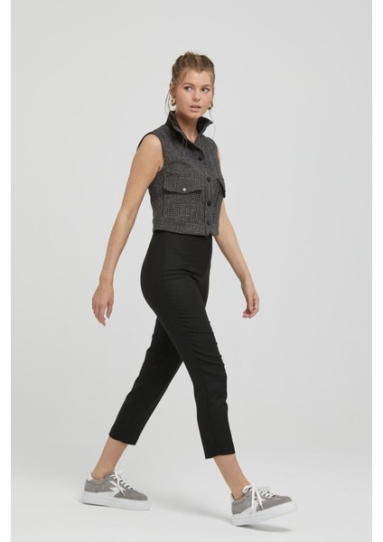 Kadın Yüksek Bel Slim Fit Kısa Paça Siyah Pantolon 2591254 fiyatları