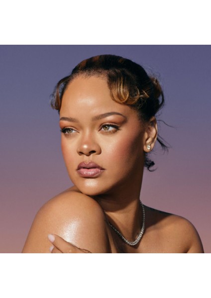 Demi' Glow Light - Yaygın Cilt Tonu Bazlı Bir Vurgulayıcı Ipeksi Yumuşaklık Hissi Veren (4,5 G) modelleri