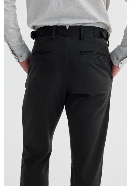 Siyah Comfort Fit Çift Pileli Beli Tokalı Pamuklu Kanvas Pantolon