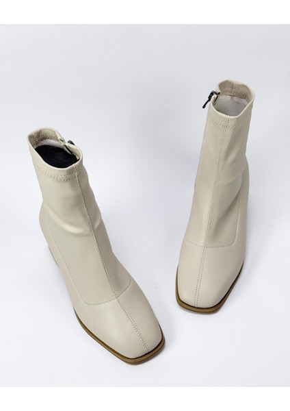 Krem Streç Alçak Fermuarli Kadin Botu