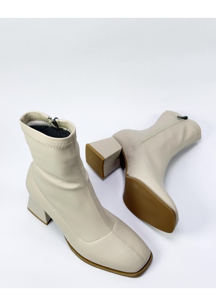 Krem Streç Alçak Fermuarli Kadin Botu fiyatları
