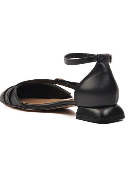 Siyah Kadın Günlük Ayakkabı fırsatları