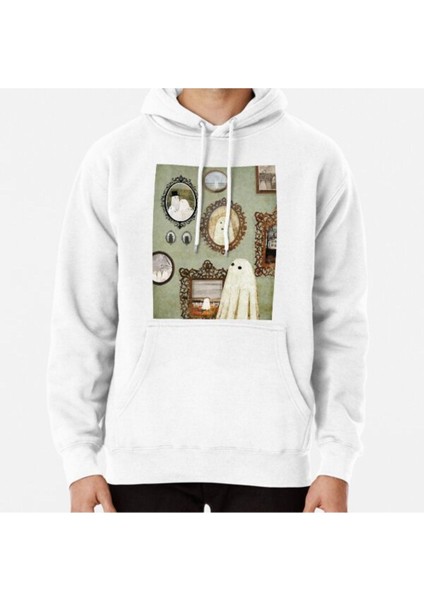 There's A Ghost In The Portrait Gallery Baskılı Sweatshirt