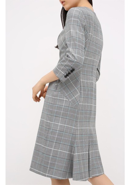 Desenli Yarım Manşet Kol V Yaka Pile Detaylı Gri Yün ve Ipek Elbise modelleri