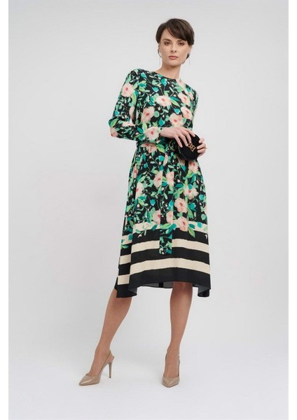 Sport Asimetrik Kesim Kemerli Uzun Kol Midi Boy Yeşil Viskon Elbise