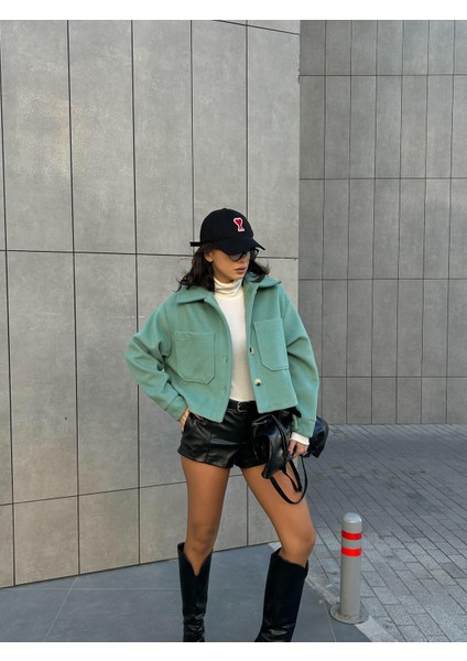 Kadın Mint Astarlı Kısa Oversize Kaşe Kaban 28304