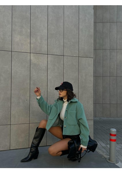 Kadın Mint Astarlı Kısa Oversize Kaşe Kaban 28304