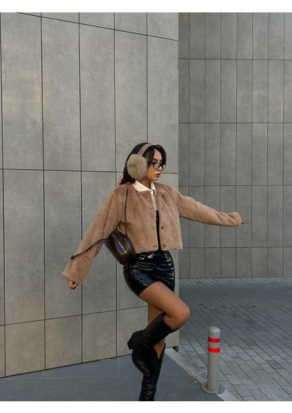 Kadın Vizon Astarlı Yakasız Kısa Kürk Kaban 28363 fırsatları