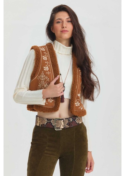 Etnik Desenli Içi Peluş Yelek Taba modelleri