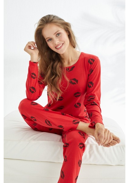 Uzun Kırmızı Dudak Desenli Pamuklu Pijama Takımı Regular Sweatshirt-Pantolon Boru Paça 2'li T1 Home