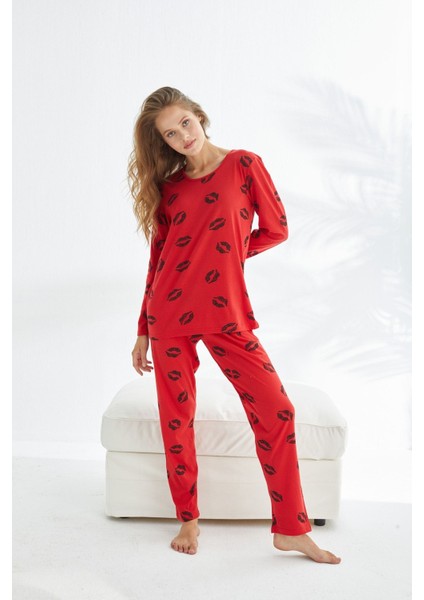 Uzun Kırmızı Dudak Desenli Pamuklu Pijama Takımı Regular Sweatshirt-Pantolon Boru Paça 2'li T1 Home