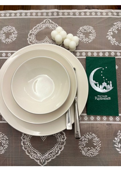Gümüş Yaldızlı Yeşil Hoşgeldin Ramazan Yeni Ay Desenli Garson Peçete 16'lı