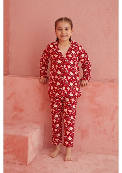 Uzun Kol Kırmızı Yılbaşı Desenli Önden Düğmeli Süet Pijama Takım Likra Tüm Yaş Grupları Tüm Sezonla modelleri