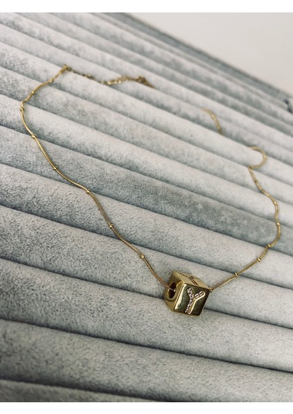 Çelik Kolye “Y” Küp 1x1 Cm. Harf Kolye Gold-Özel Kutusunda