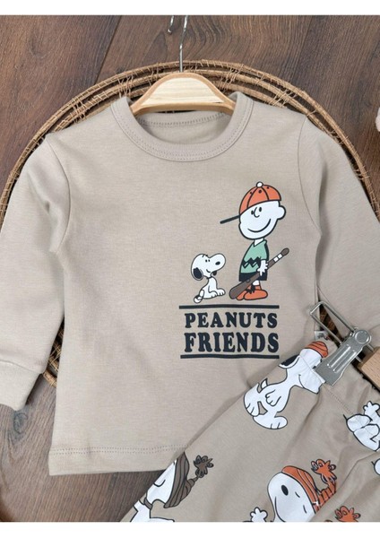 Bisiklet Yaka Peanuts Friends Baskılı Alt Üst Pijama Takımı indirimleri