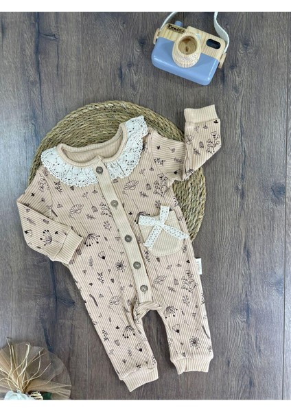 Dantelli Kaşkorse Bereli Güpürlü Çiçek Işlemeli Önden Düğmeli Kız Bebek Tulum