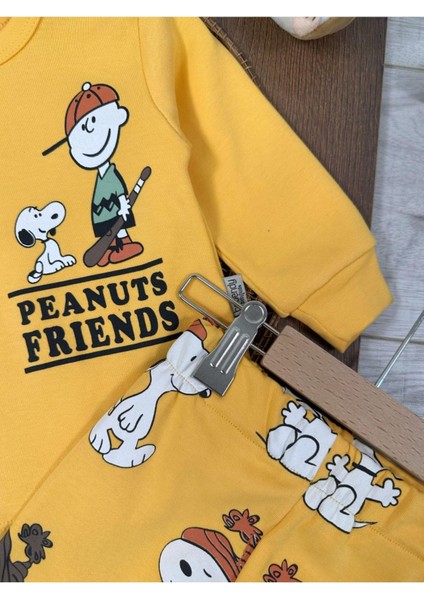 Bisiklet Yaka Peanuts Friends Baskılı Alt Üst Pijama Takımı modelleri