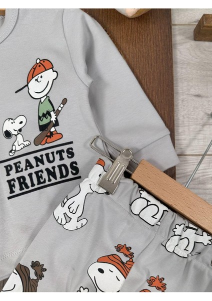 Bisiklet Yaka Peanuts Friends Baskılı Alt Üst Pijama Takımı modelleri