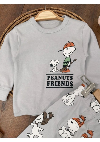 Bisiklet Yaka Peanuts Friends Baskılı Alt Üst Pijama Takımı fırsatları