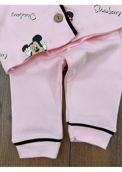 Çilek Desenli Kruvaze Yaka Pijama Takımı fiyatları