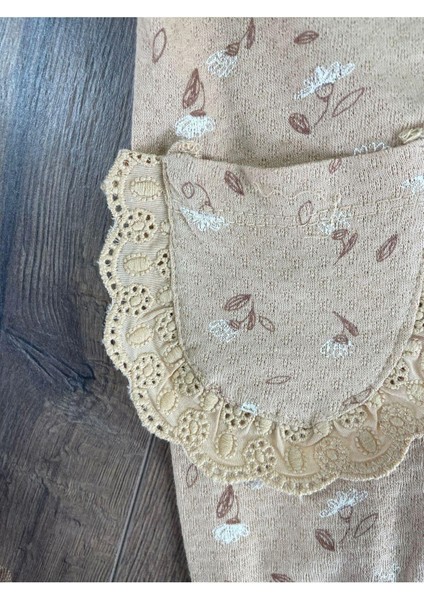 Müslin Kumaş Güpür Detaylı Önlüklü Çıtçıt Kapama Çiçek Desen Kız Bebek Tulum fiyatları