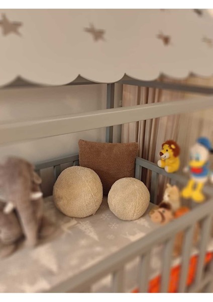 Pufftable Peluş Top Yastık Dekoratif Kırlent Iç Dolgulu Teddy Kumaş Küçük Boy