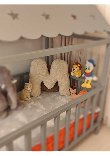 Pufftable Peluş M Harf Yastık, Dekoratif Kırlent, Kuzu Teddy Kumaş, Büyük Boy , Tüm Harfler ,boncuk Elyaf Dolgu