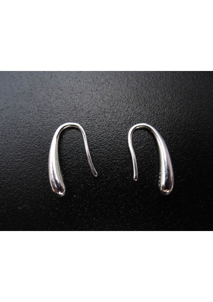 Zarafeti Tamamlayan Ince Tasarımlı Gümüş Rengi Şık Küpeler - Her Anınıza Işıltı Katın! fırsatları