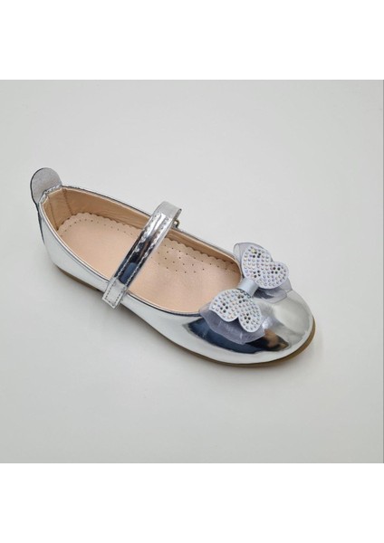 Gümüş Fiyonklu Kız Çocuk Abiye Babet Ayakkabı