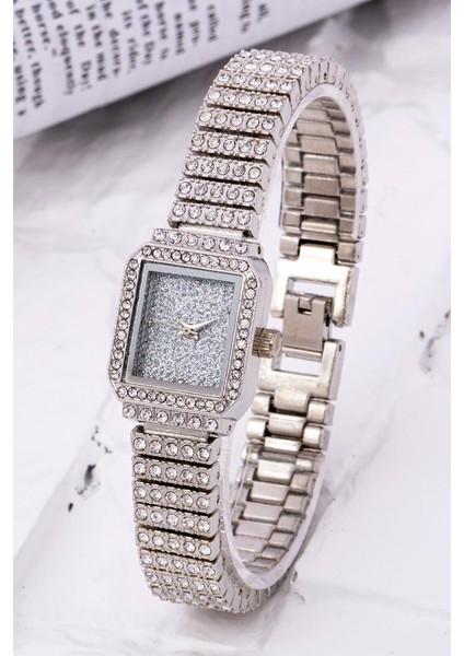 Grasse Serisi Minnak Kare Kadran Roma Rakamlı Gümüş Kadın Kol Saati ST-304236