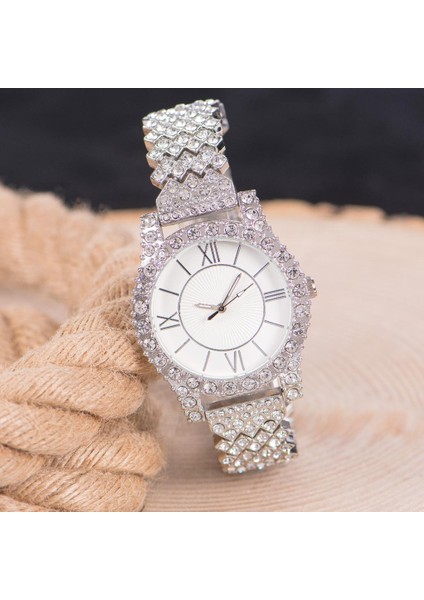Trend Gümüş Renk Çelik Kordonlu Zirkon Taş Kaplama Lüx Kadın Kol Saati ST-303997 modelleri