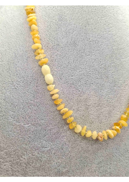 Kırık Taşlı Model Yetişkin Damla Kehribar Kolye modelleri