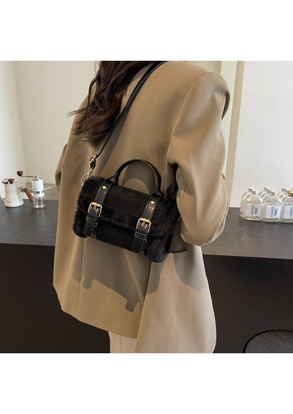 Sonbahar ve Kış Fransız Niş Moda Kadın 2024 Yeni Stil Peluş Küçük Kare Çanta Üst Düzey Omuz Çantası Çanta (Yurt Dışından)