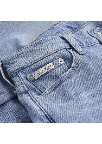 Mom Jean