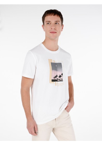 Regular Fit Yuvarlak Yaka Erkek Beyaz Kısa Kol Tişört Cl1067623