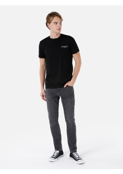 Regular Fit Yuvarlak Yaka Erkek Siyah Kısa Kol Tişört