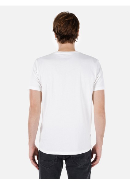 Regular Fit Yuvarlak Yaka Erkek Beyaz Kısa Kol Tişört Cl1068515