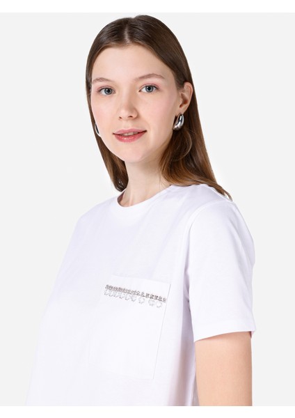 Regular Fit Yuvarlak Yaka Kadın Beyaz Kısa Kol Tişört Cl1068437