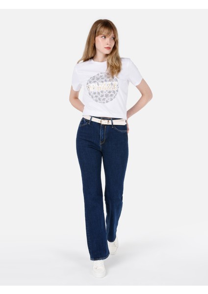Regular Fit Yuvarlak Yaka Kadın Beyaz Kısa Kol Tişört Cl1068726
