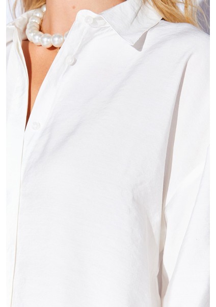 Ekru Modal Soft Dokulu Yumuşak Gizli Pat Detaylı Oversize Kadın Gömlek | MKS168262-01 fırsatları