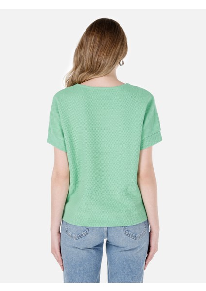 Regular Fit V Yaka Kadın Yeşil Kısa Kol Tişört Cl1067991