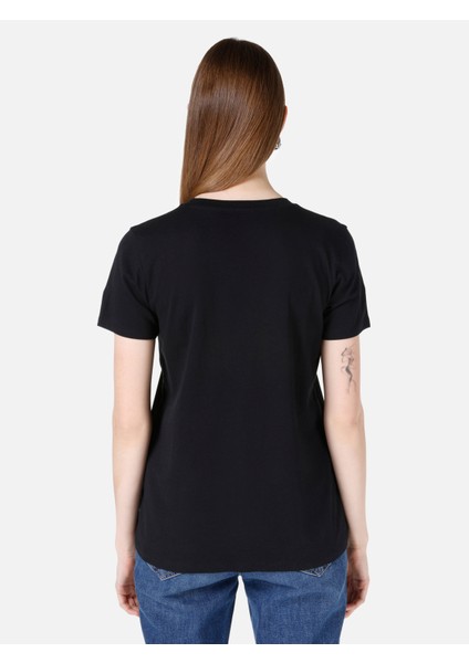 Regular Fit Yuvarlak Yaka Kadın Siyah Kısa Kol Tişört Cl1067292