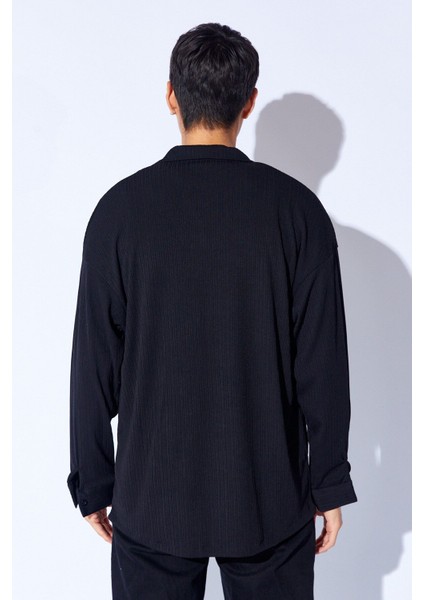 Oversize Örme Jakarlı Kalın Dokulu Apaç Yaka Uzun Kol Erkek Gömlek | Siyah MANN199990-1 indirimleri